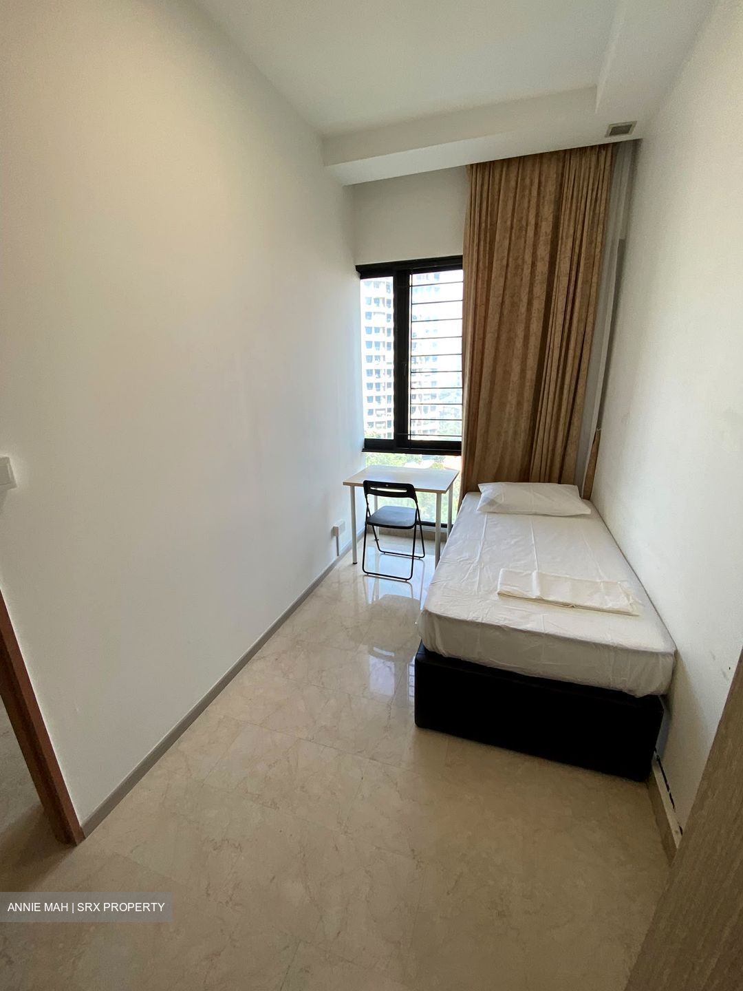 Simsville (D14), Condominium #576662701
